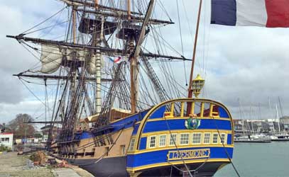 Dpart de l'Hermione pour Tanger